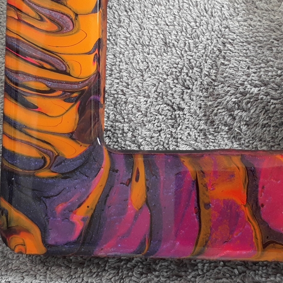 Hand Crafted Wooden Picture Frame Hand Painted Resin Essential Home Decor - Picture 2 of 7